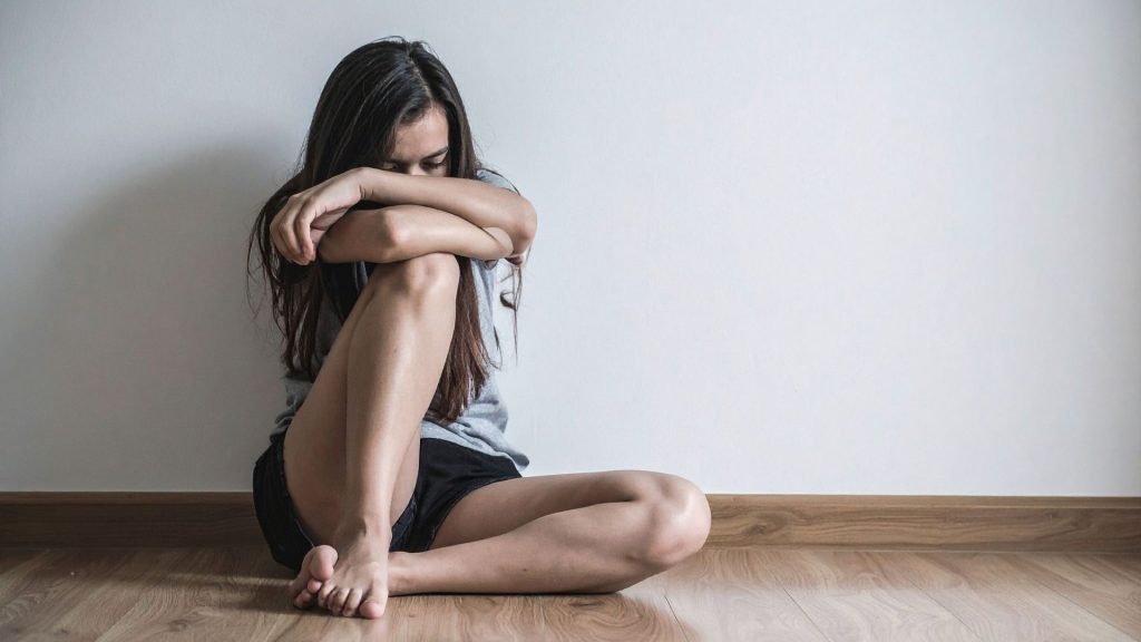 oxycodone addiction starts subtly but before yo know it you are taking more and more